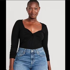 Old Navy Fitted Twist Front Top Black L